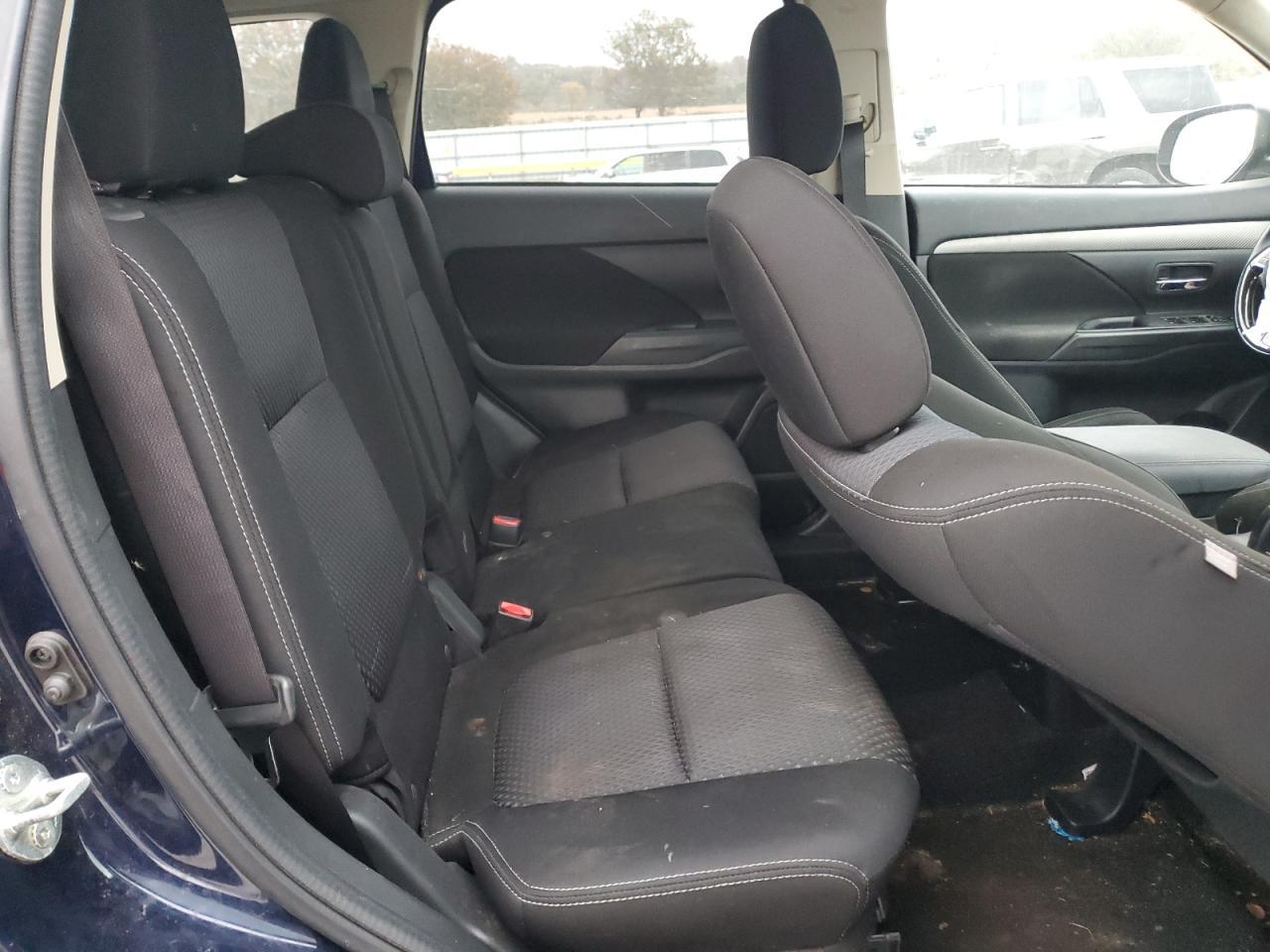 2016 MITSUBISHI outlander