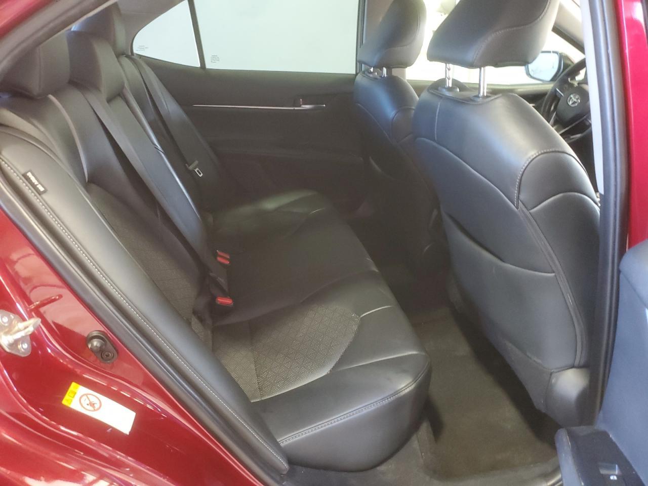 2018 TOYOTA CAMRY
