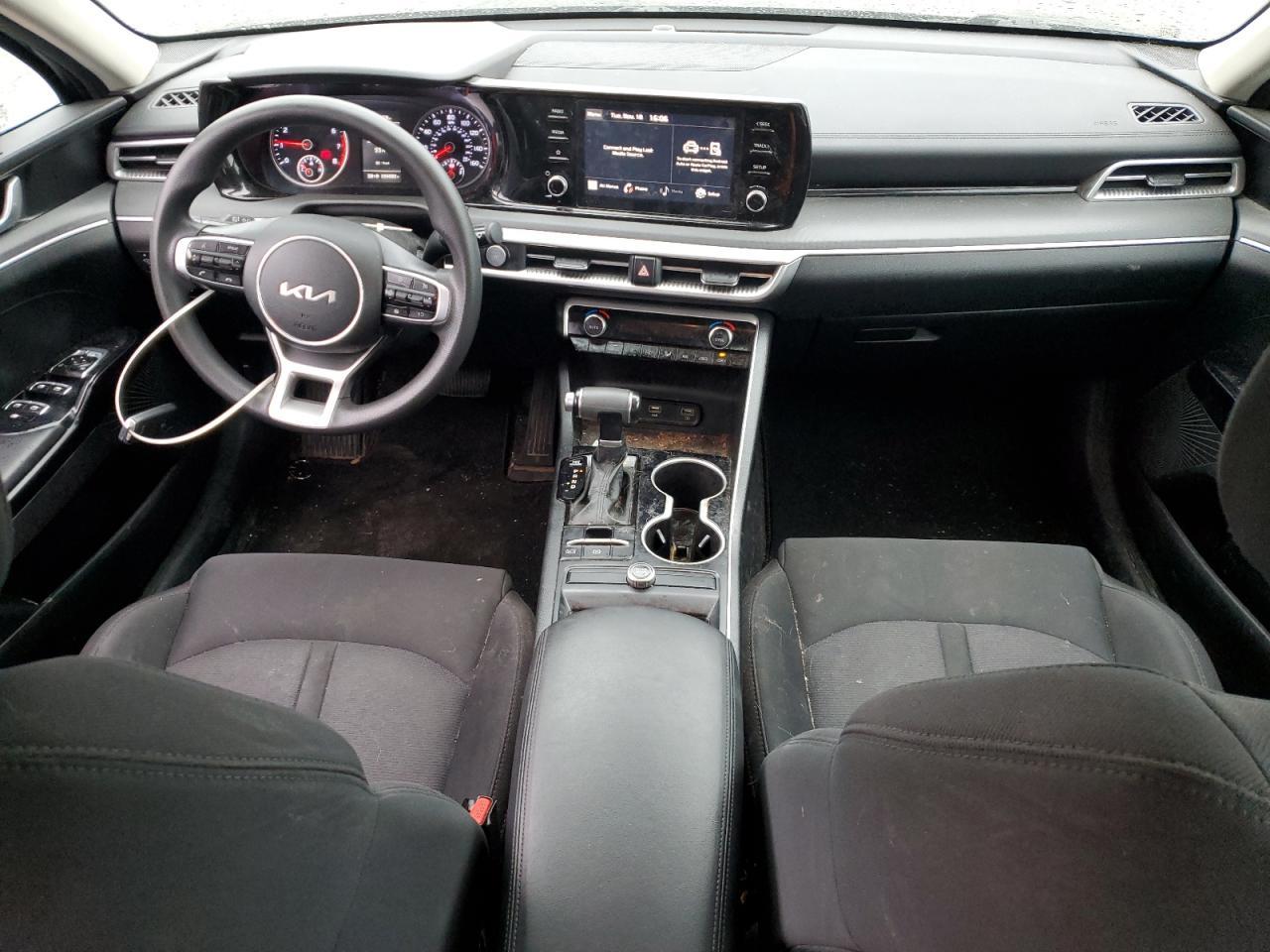 2022 KIA K5