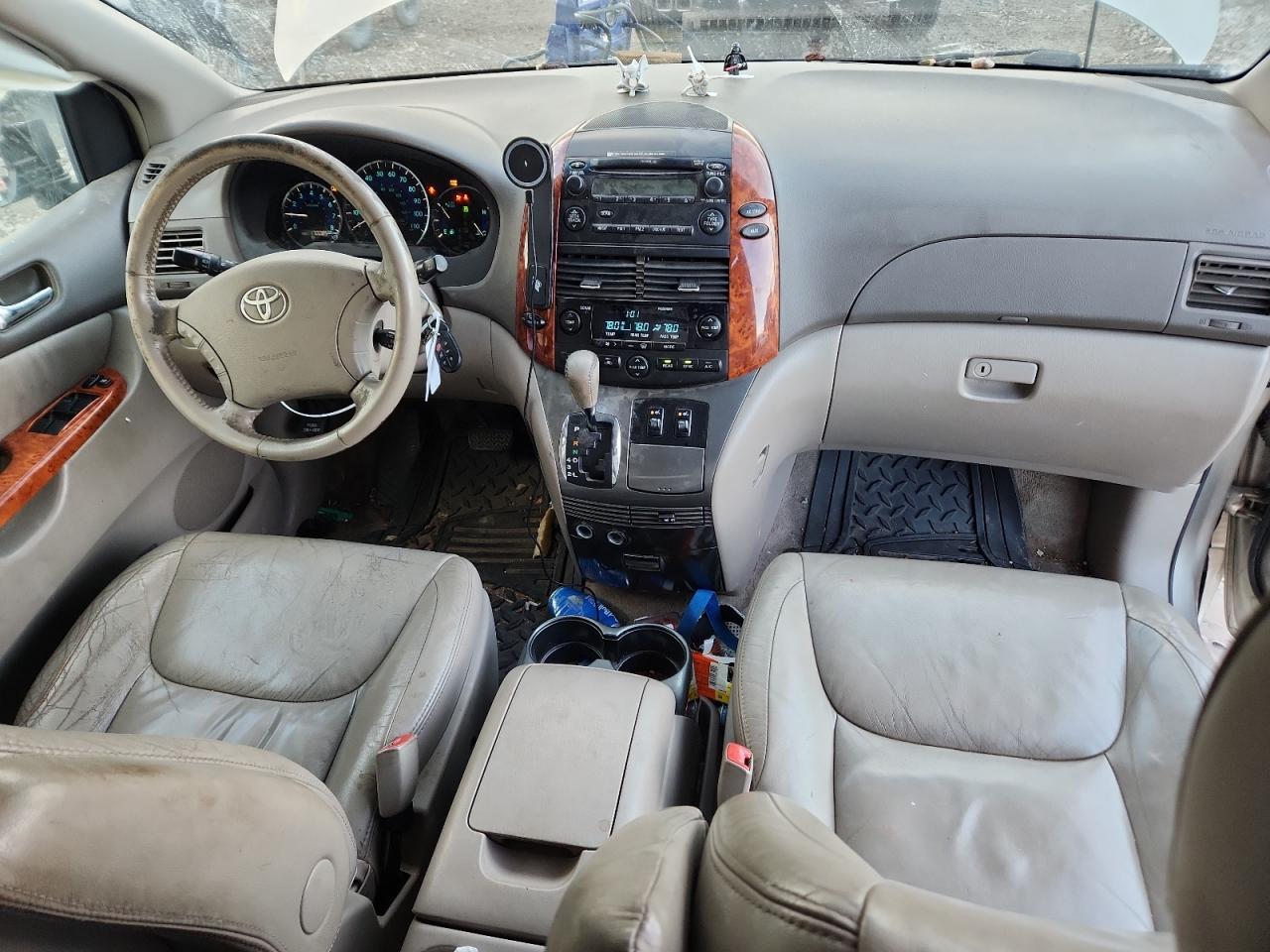 2008 TOYOTA SIENNA