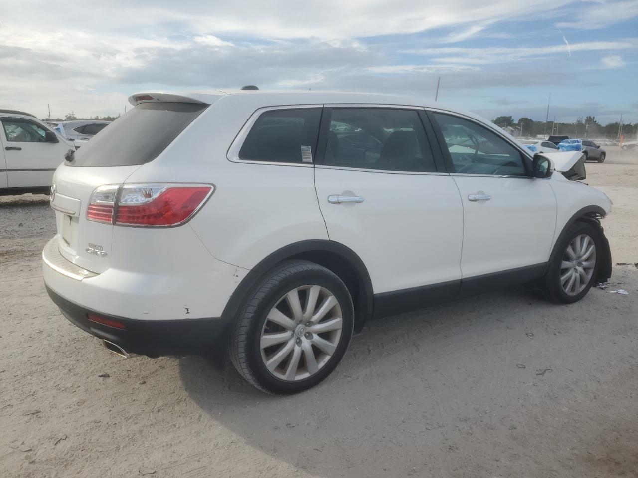 2010 MAZDA CX-9
