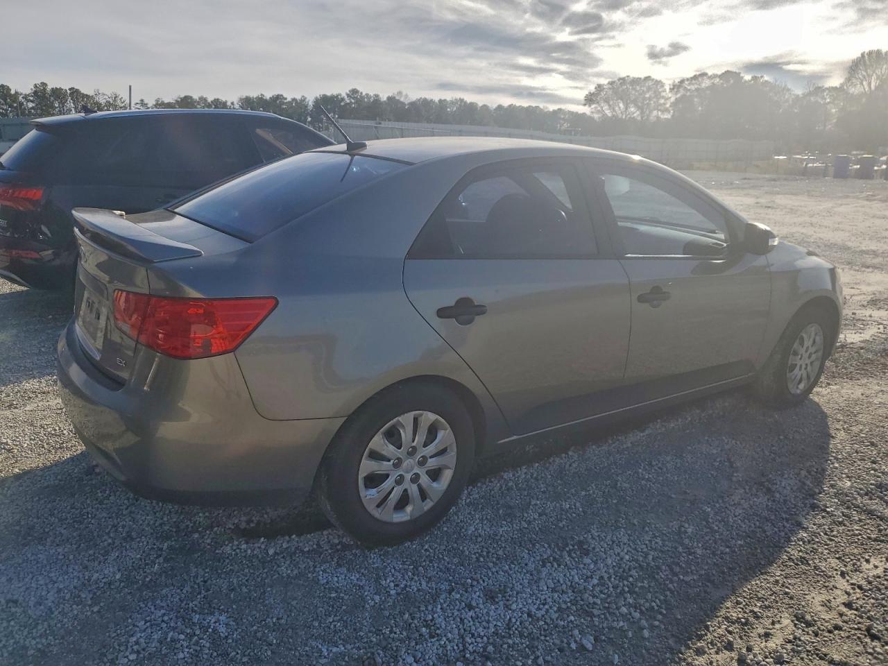2010 KIA FORTE