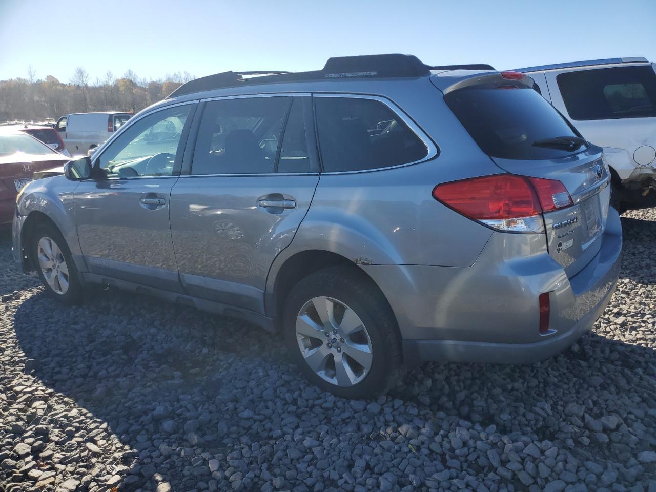 2010 SUBARU Outback