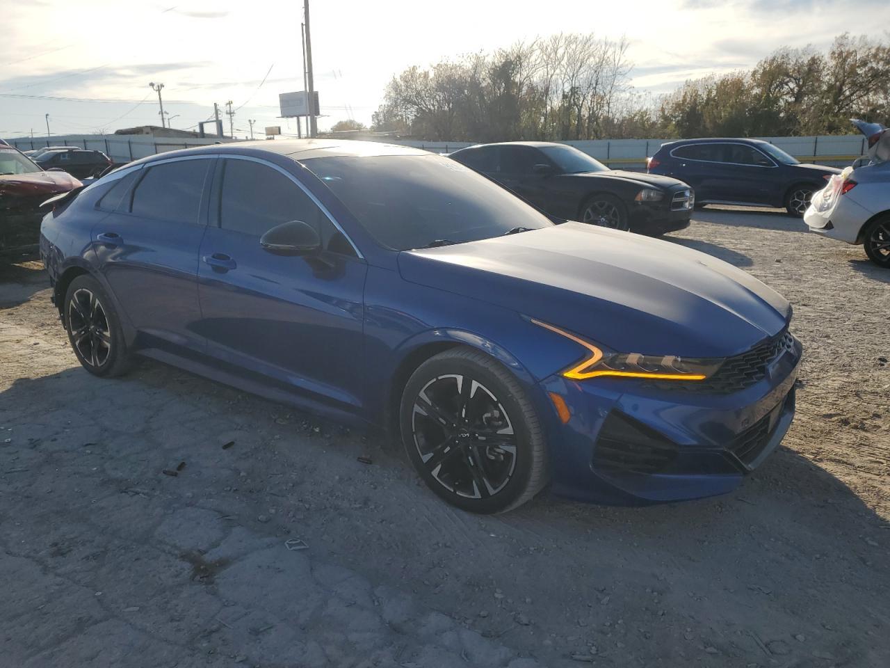2022 KIA K5