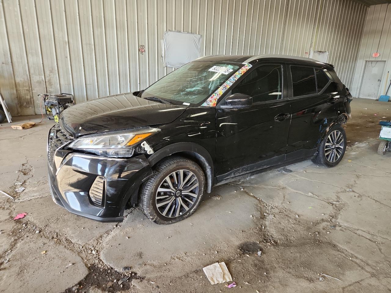 2021 NISSAN KICKS