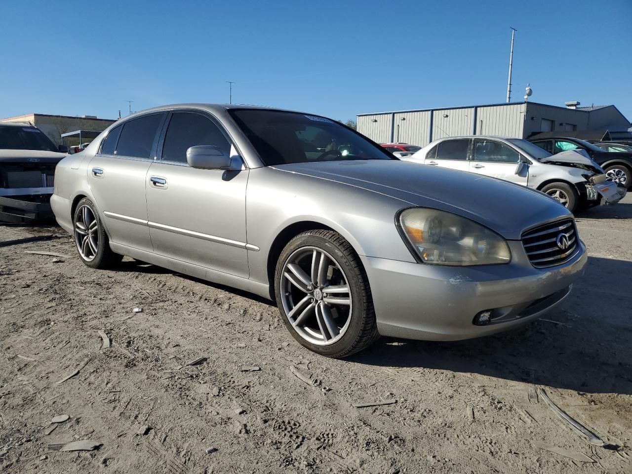 2002 INFINITI Q45