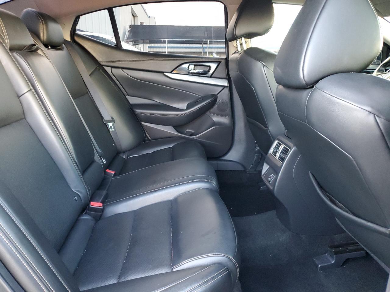2018 NISSAN Maxima