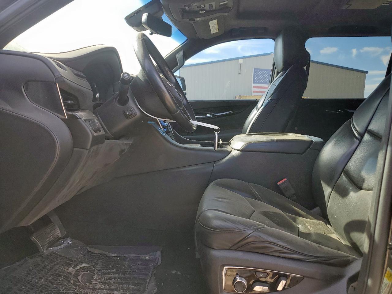 2017 CADILLAC Escalade ESV