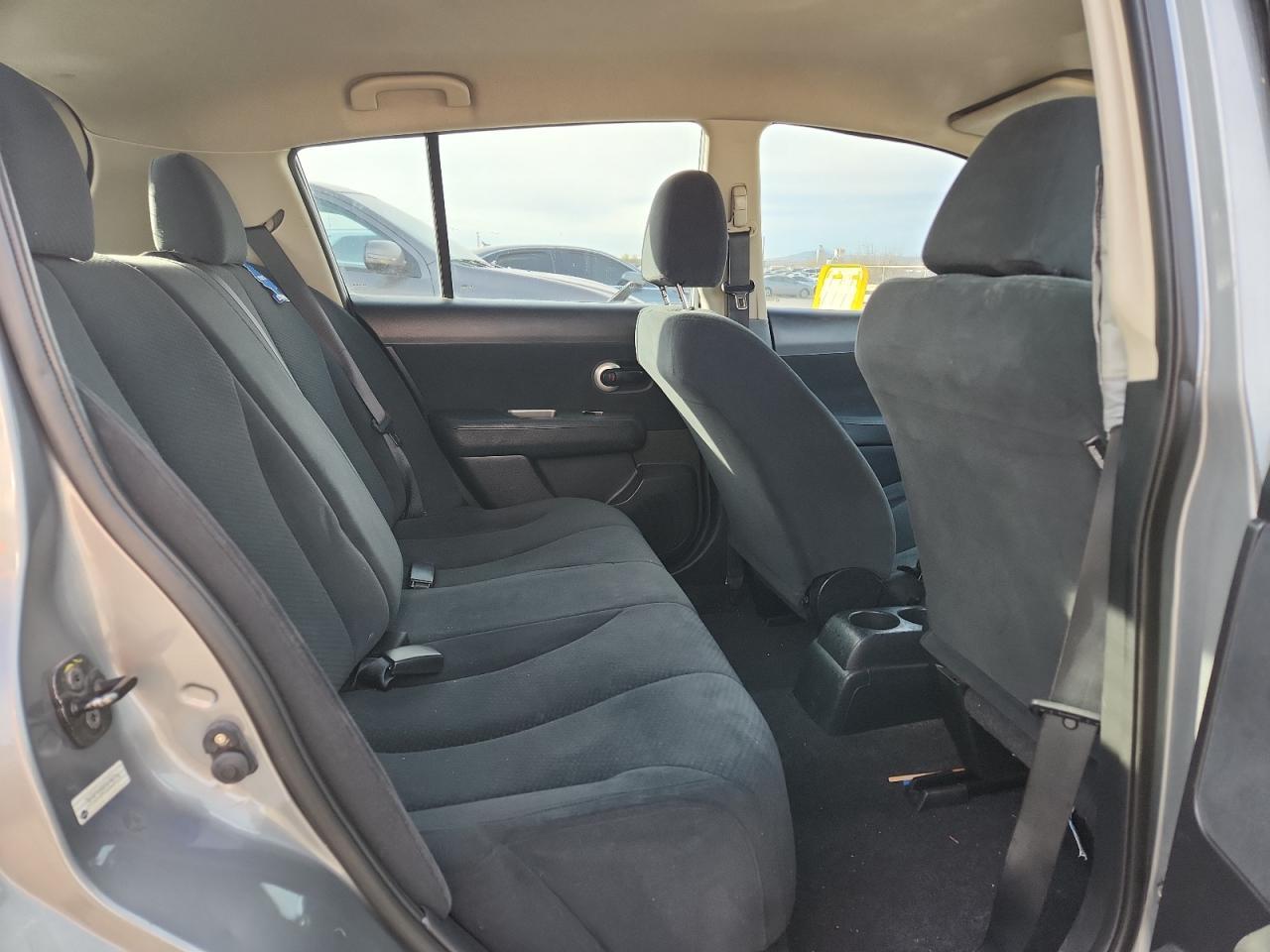 2012 NISSAN VERSA