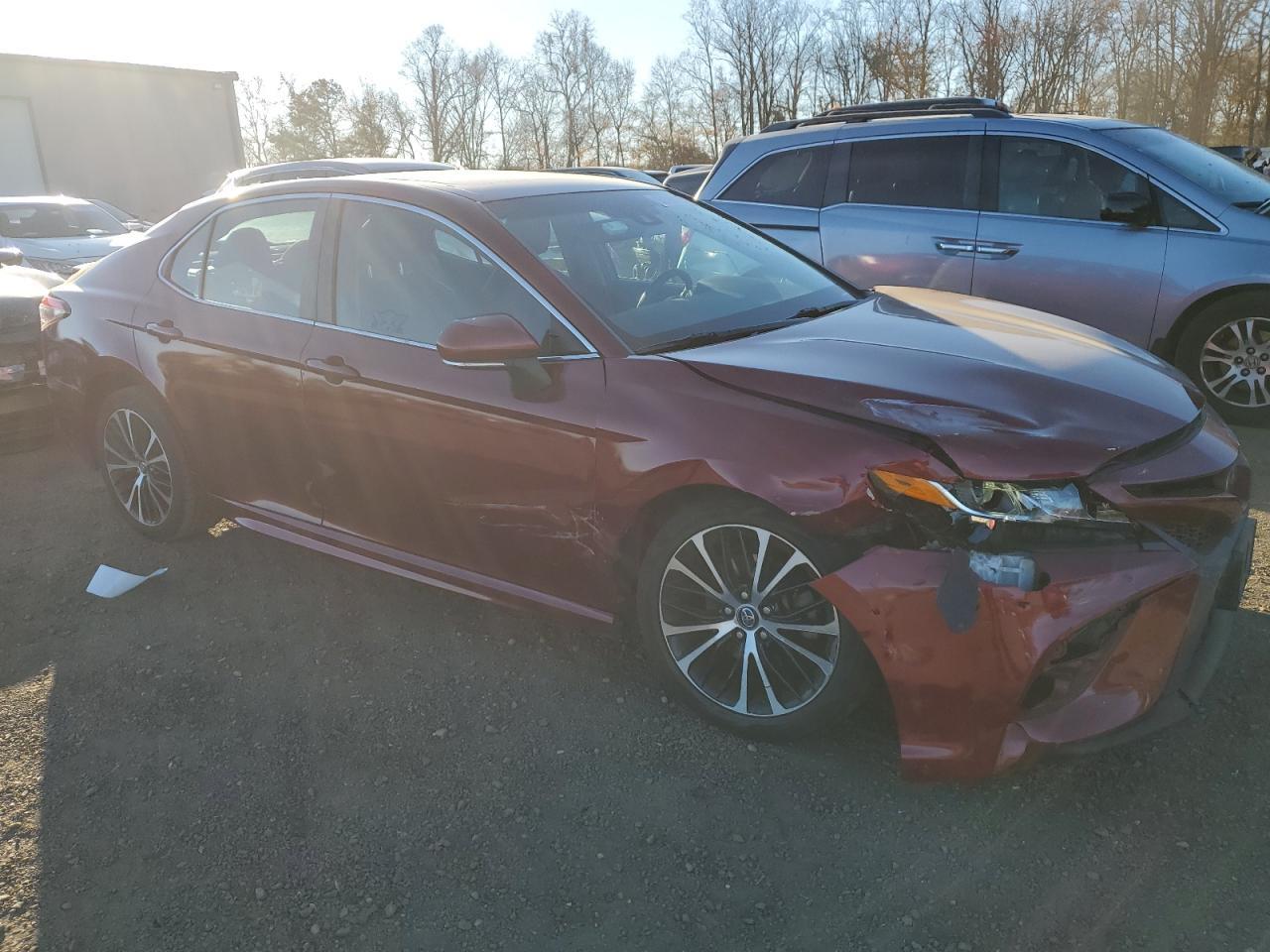 2018 TOYOTA CAMRY