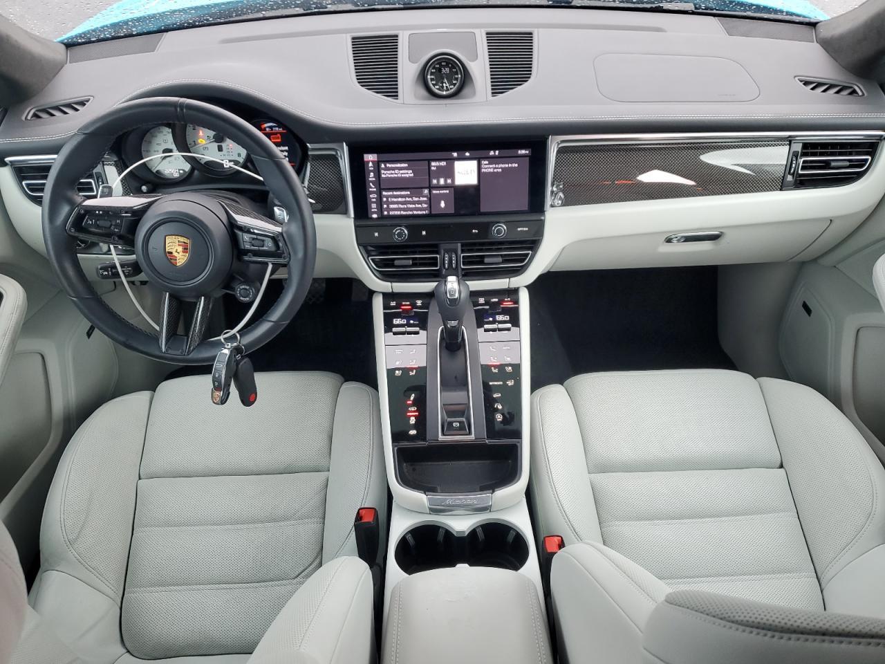 2022 PORSCHE Macan