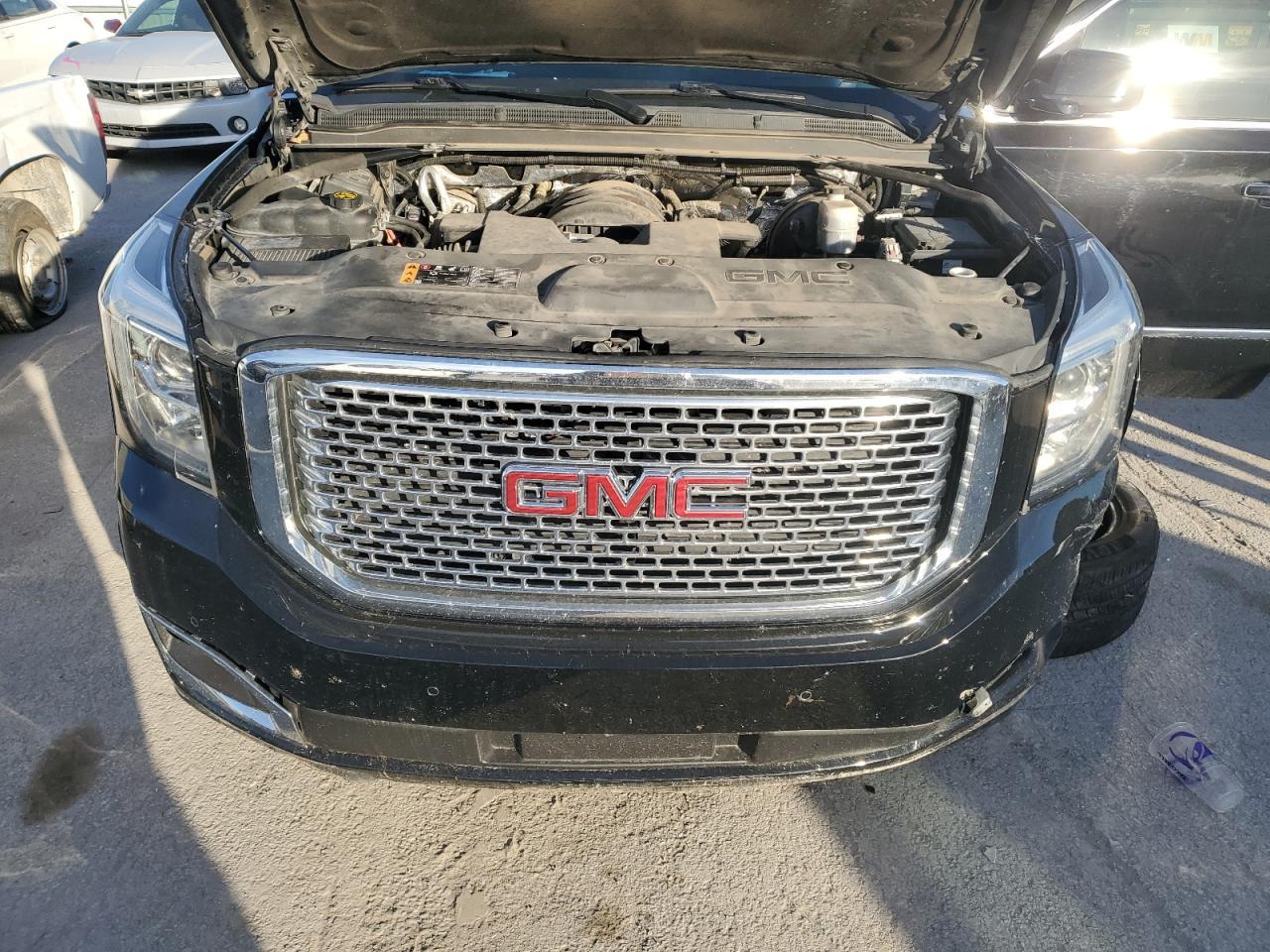 2017 GMC Yukon