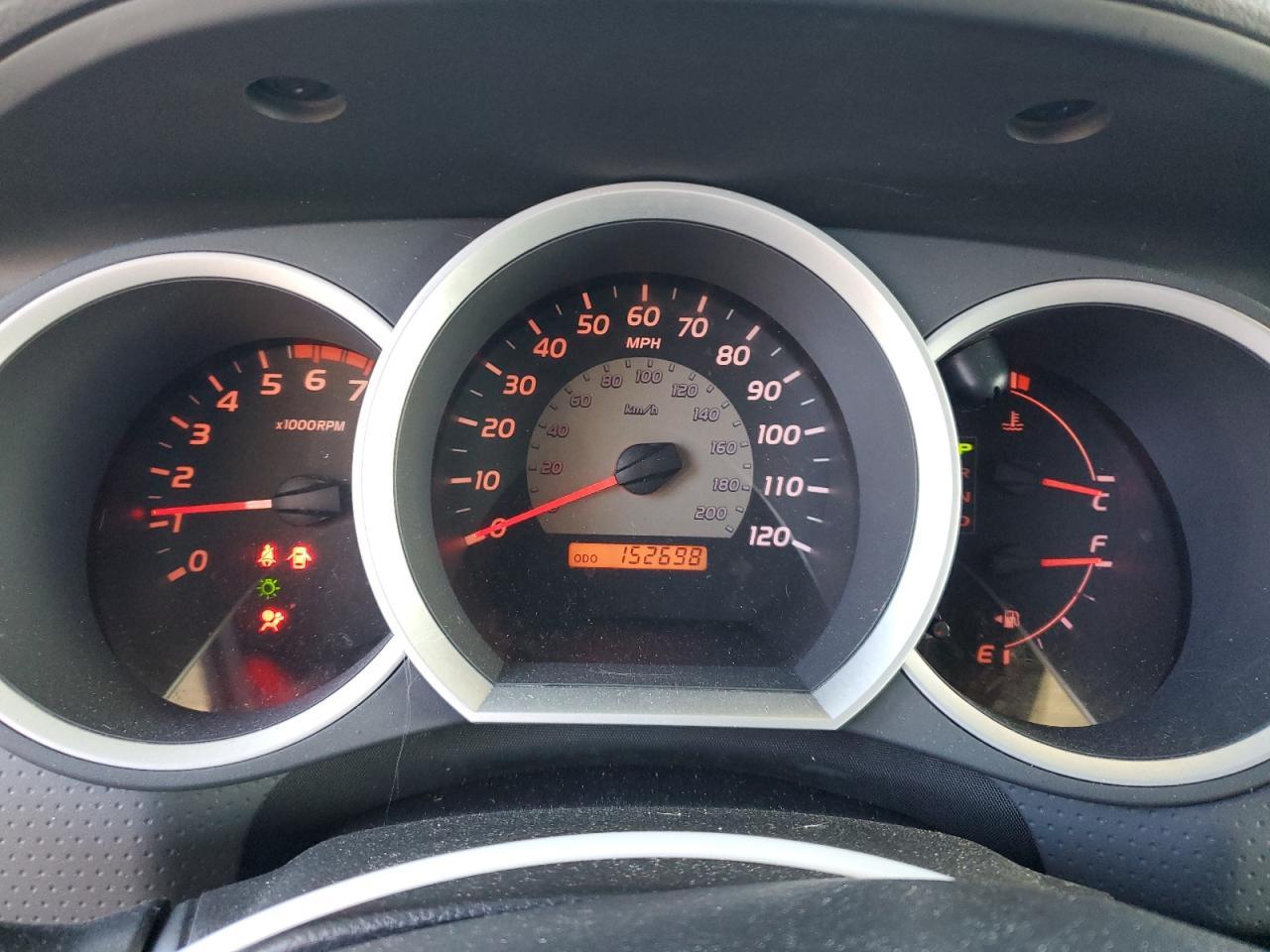 2011 TOYOTA TACOMA