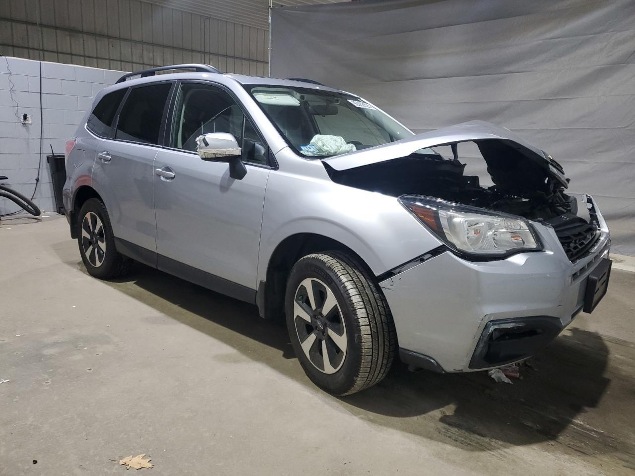 2017 SUBARU FORESTER