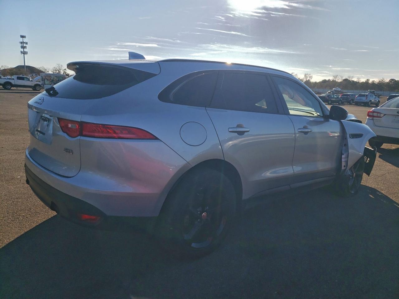 2019 JAGUAR F-Pace