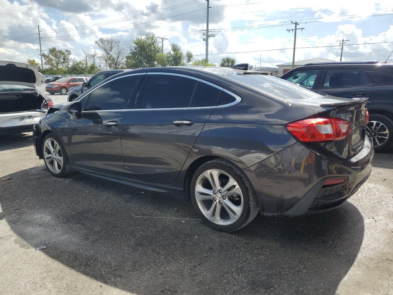 2017 CHEVROLET CRUZE