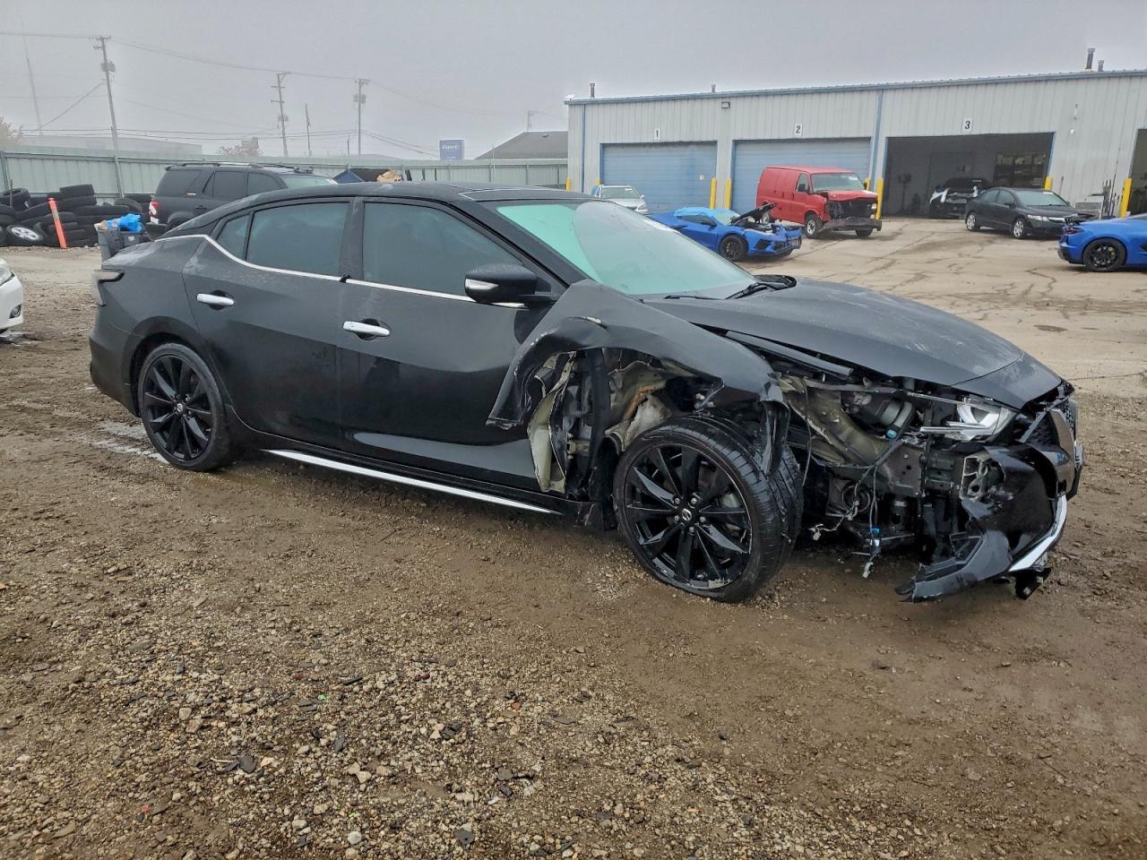 2019 NISSAN Maxima
