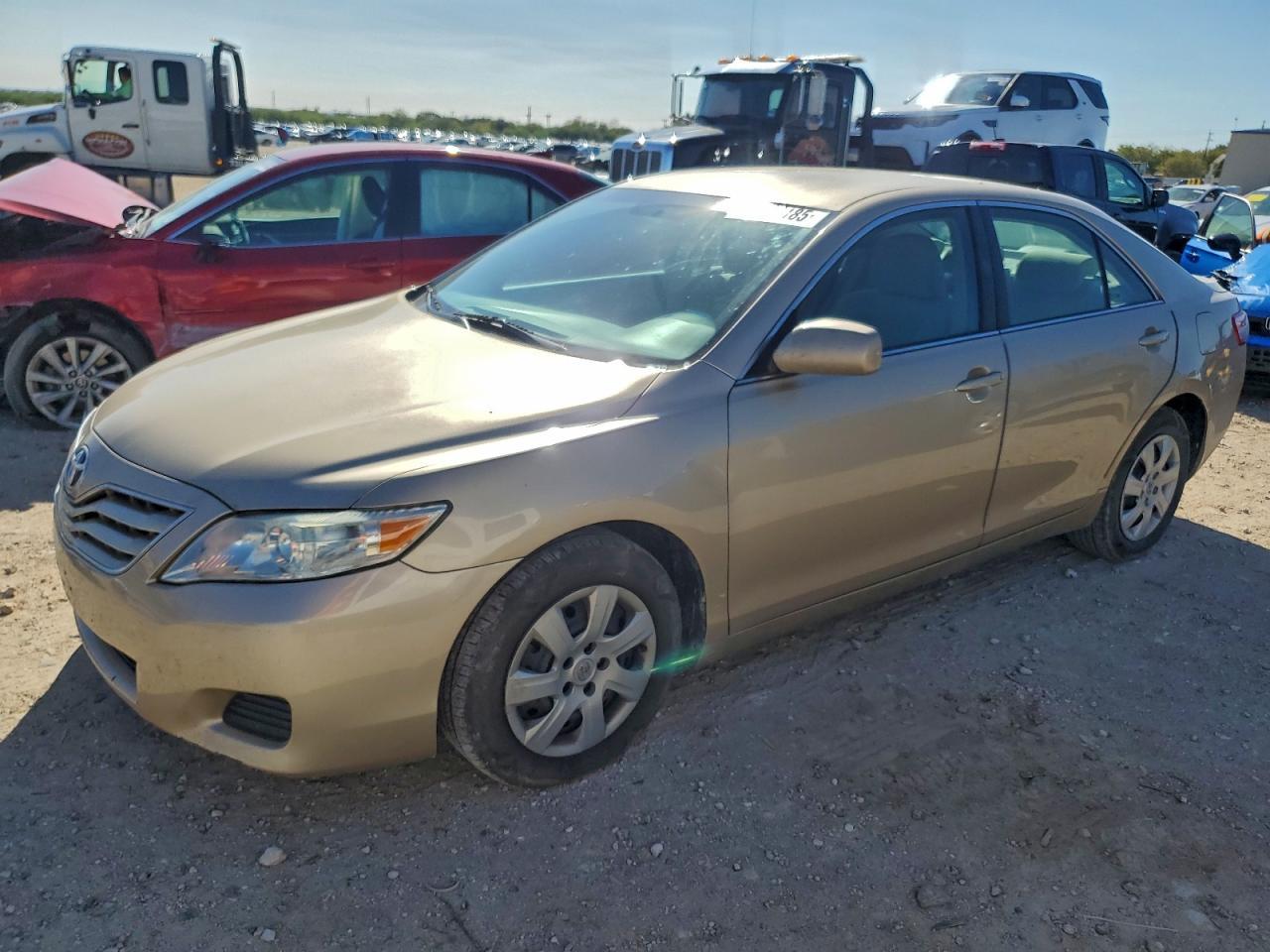 2010 TOYOTA CAMRY