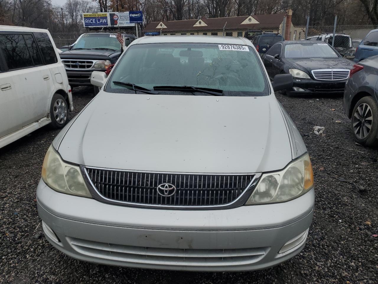 2001 TOYOTA Avalon