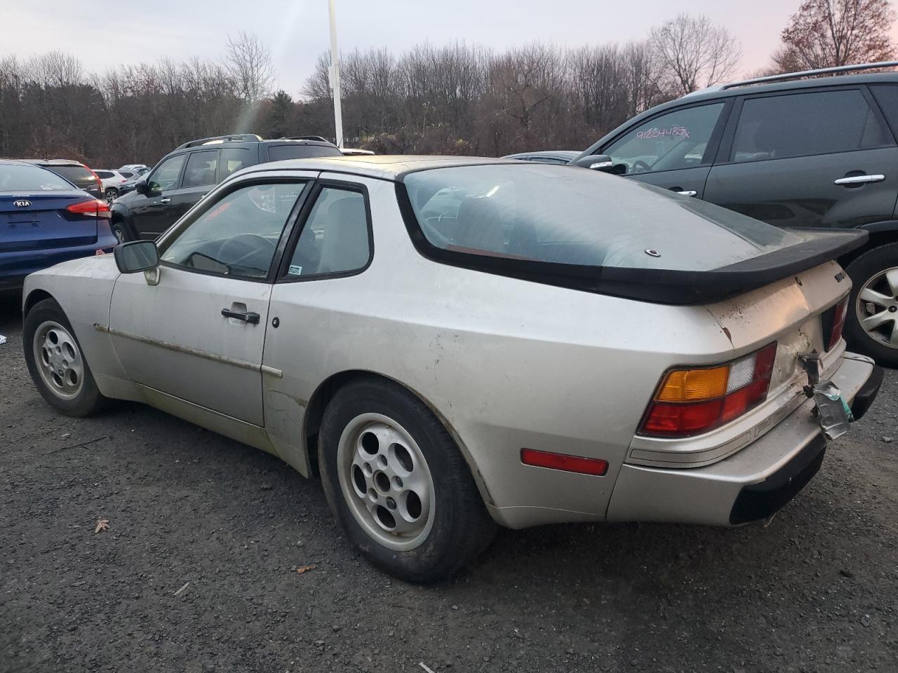 1987 PORSCHE 944