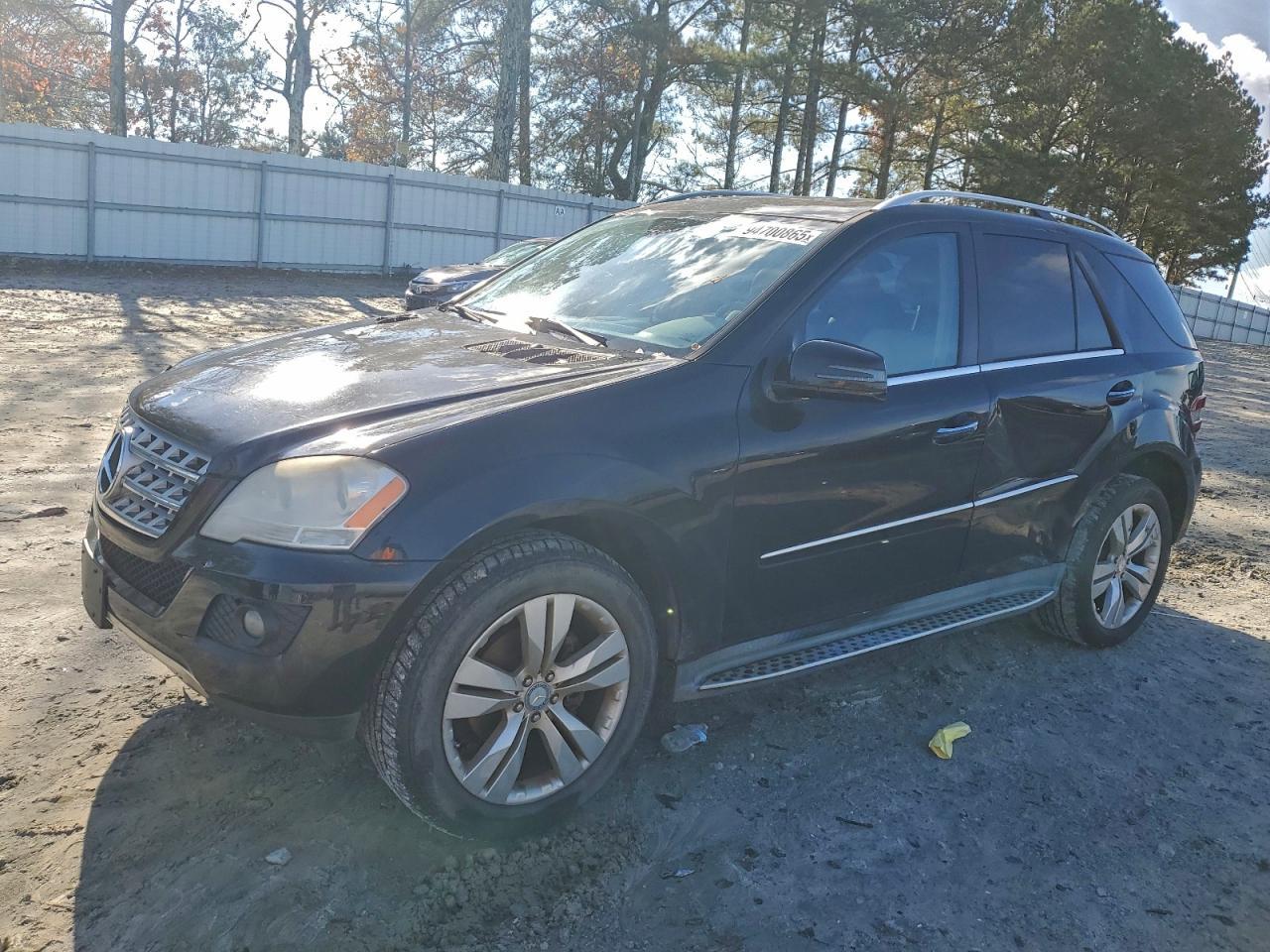 2011 MERCEDES-BENZ ML-Class