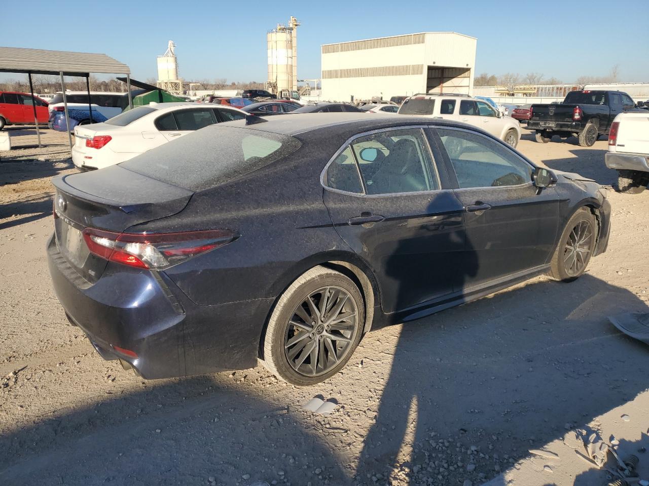 2022 TOYOTA CAMRY