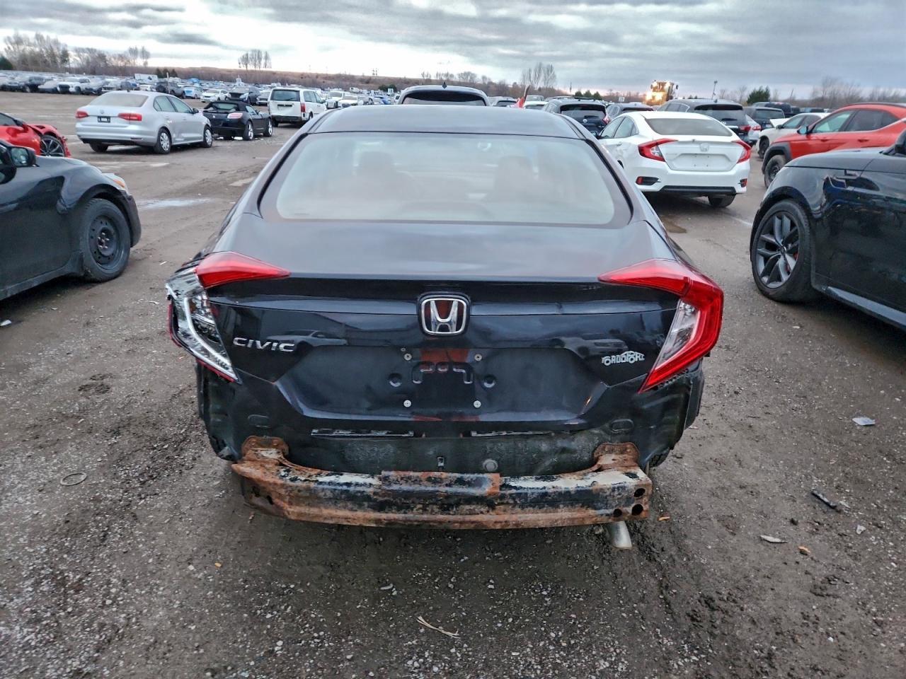 2016 HONDA CIVIC