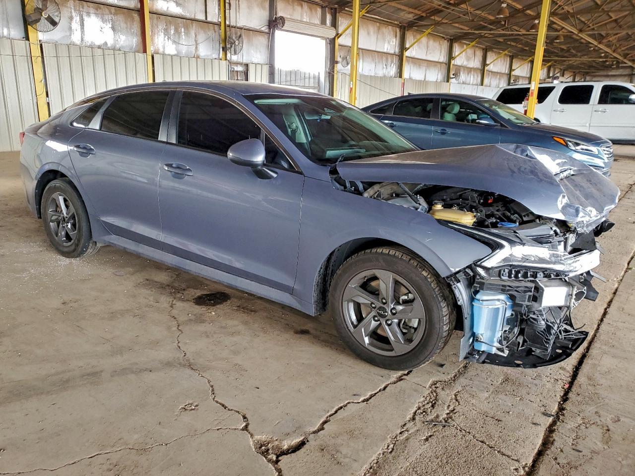 2022 KIA K5