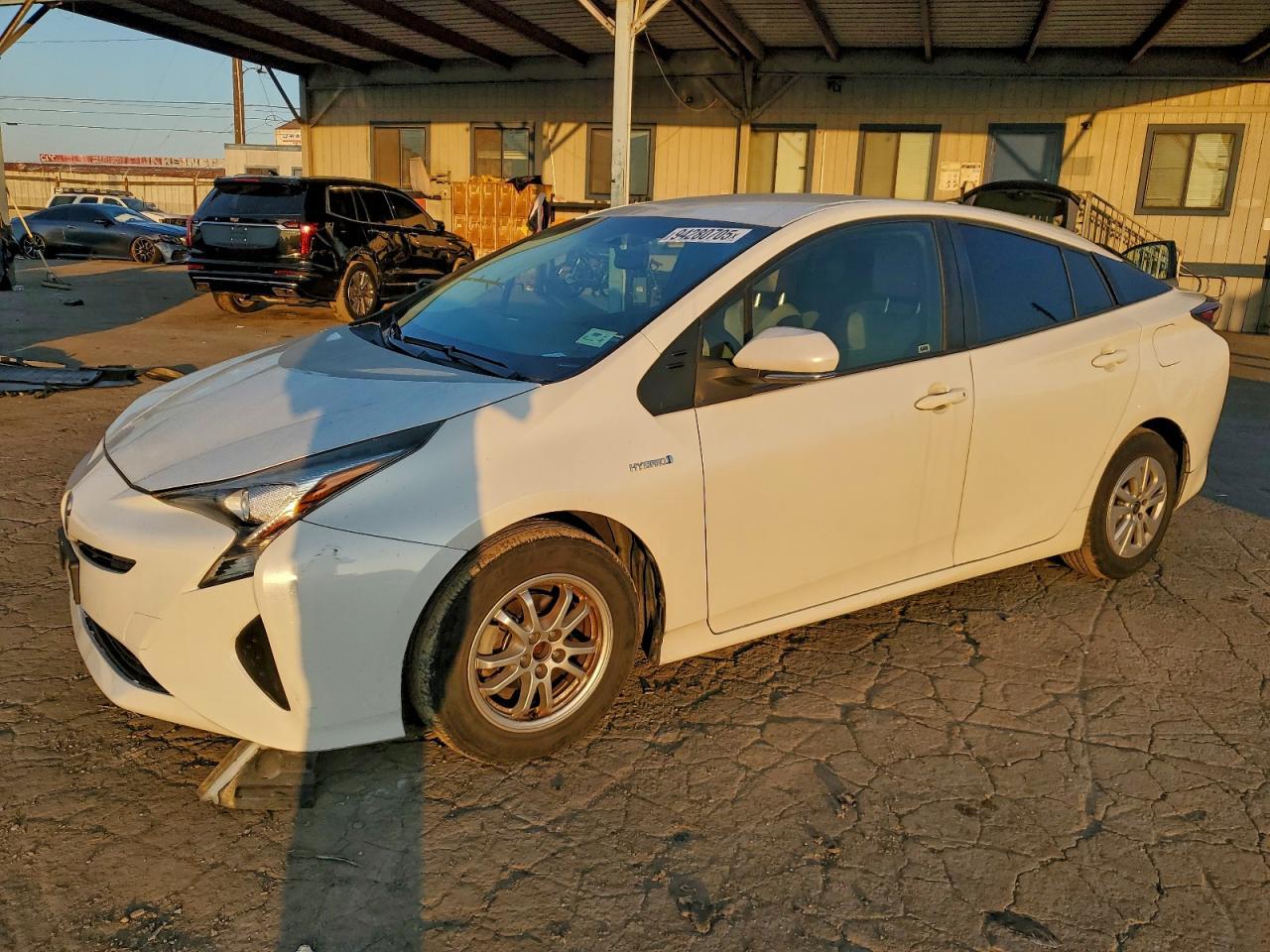 2016 TOYOTA PRIUS