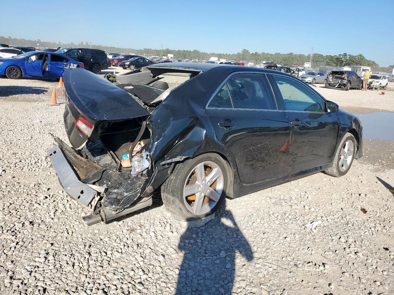 2014 TOYOTA CAMRY
