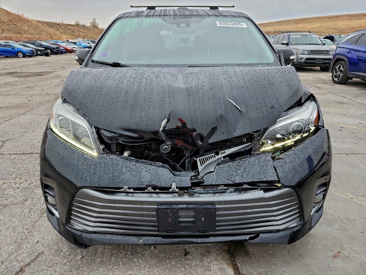 2018 TOYOTA SIENNA