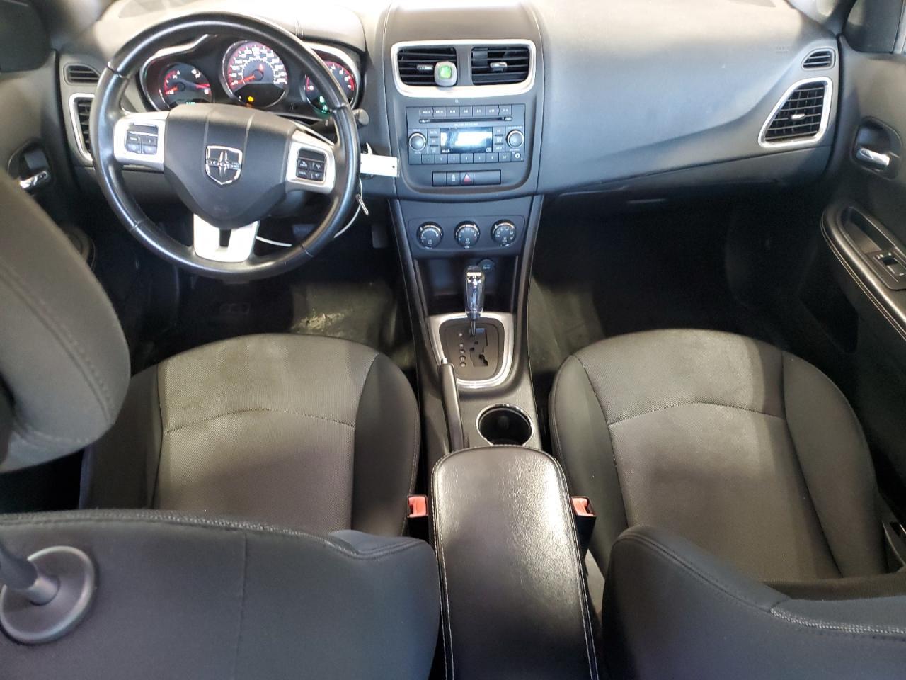 2013 DODGE Avenger