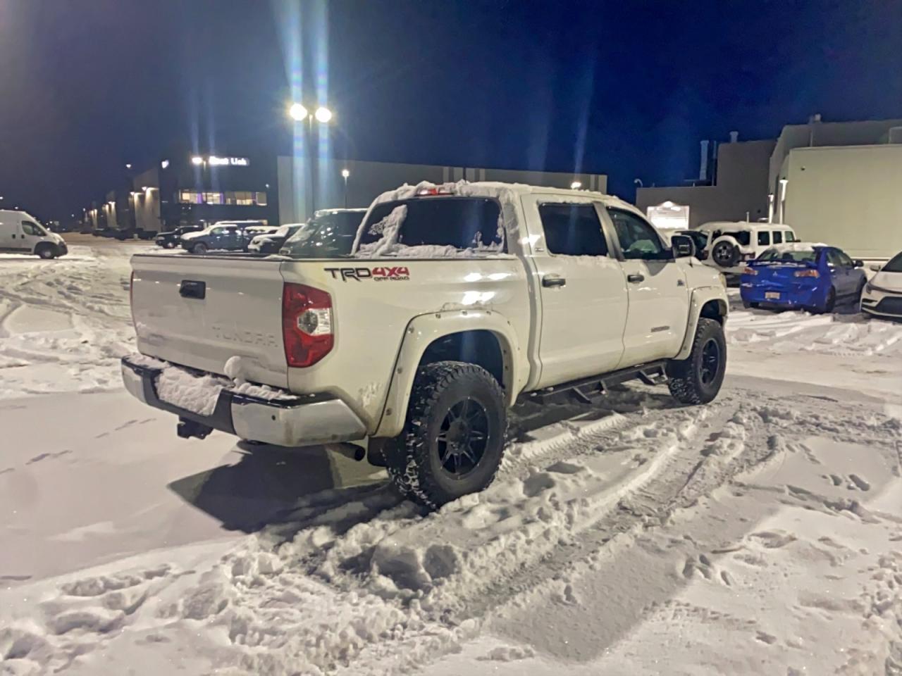 2016 TOYOTA TUNDRA