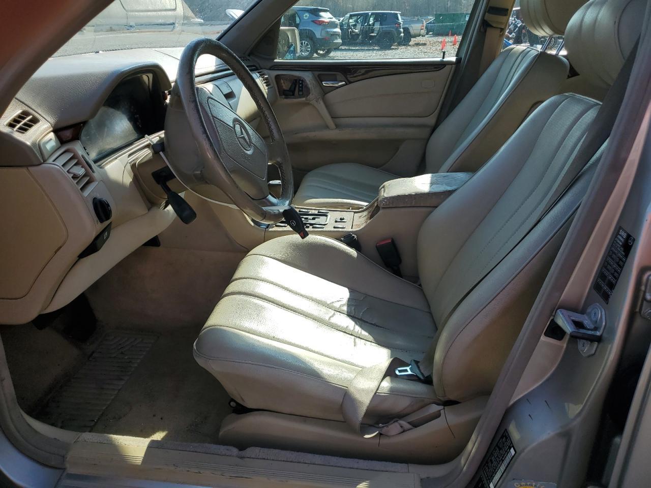 1998 MERCEDES-BENZ E-Class