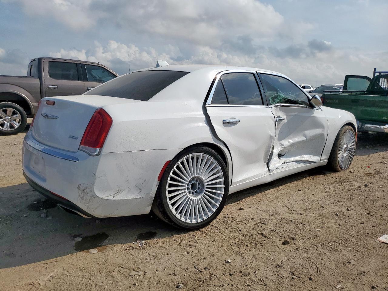 2018 CHRYSLER 300