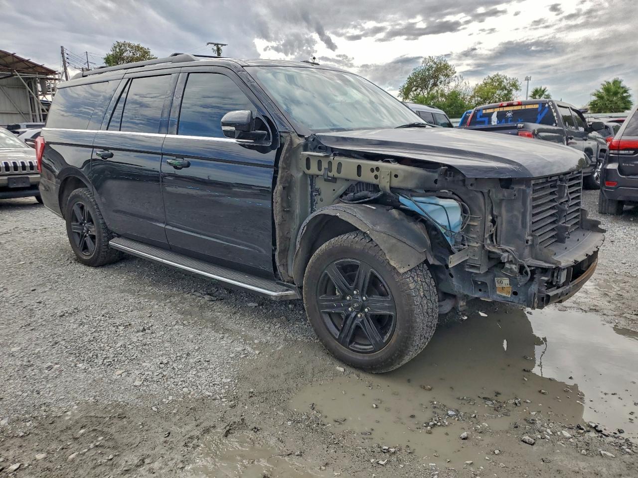 2021 FORD Expedition
