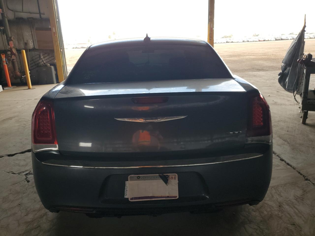 2016 CHRYSLER 300