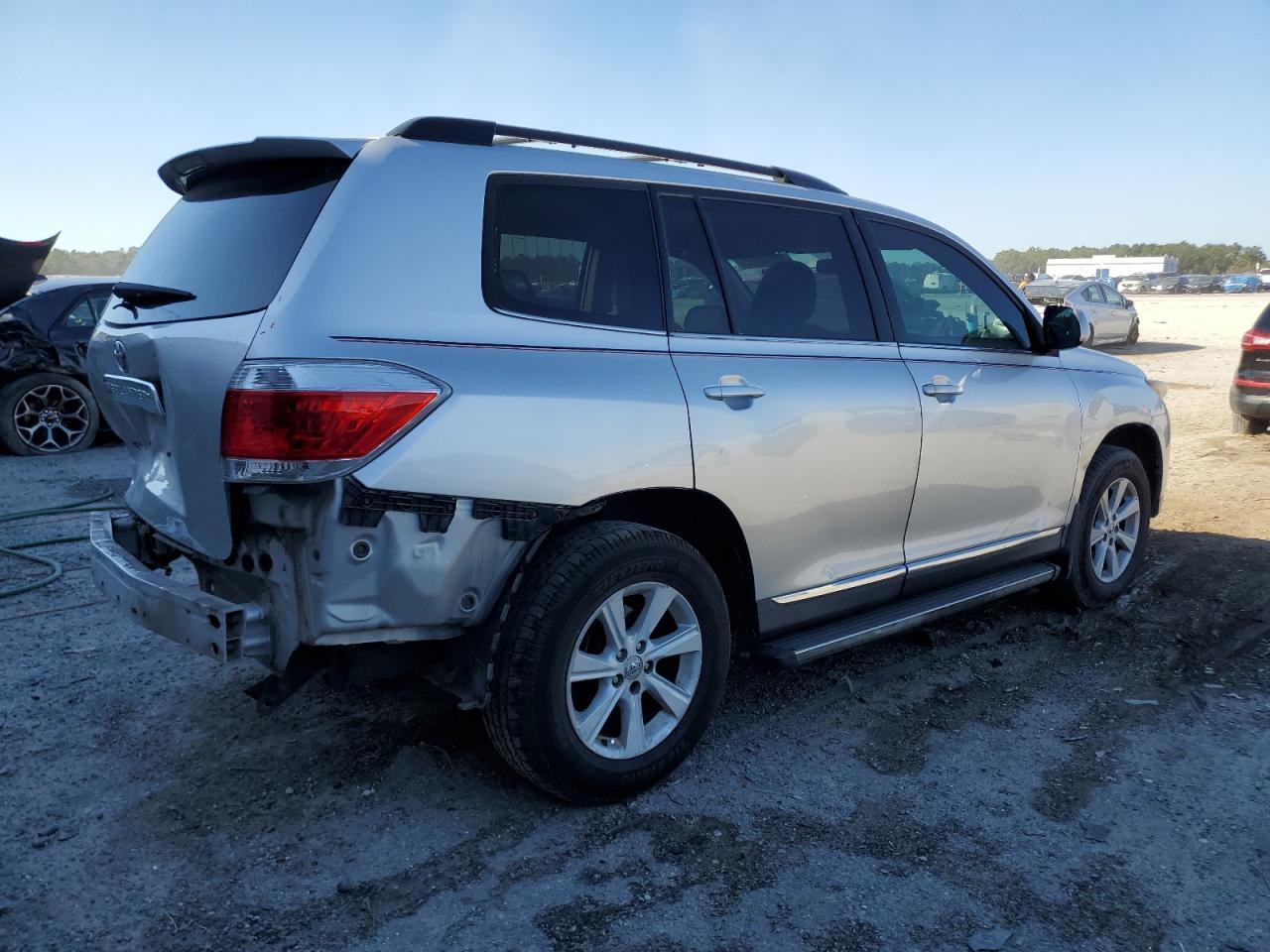 2013 TOYOTA HIGHLANDER