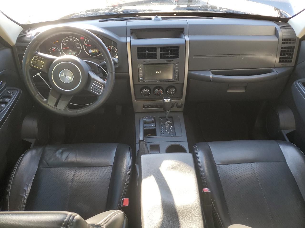 2012 JEEP Liberty