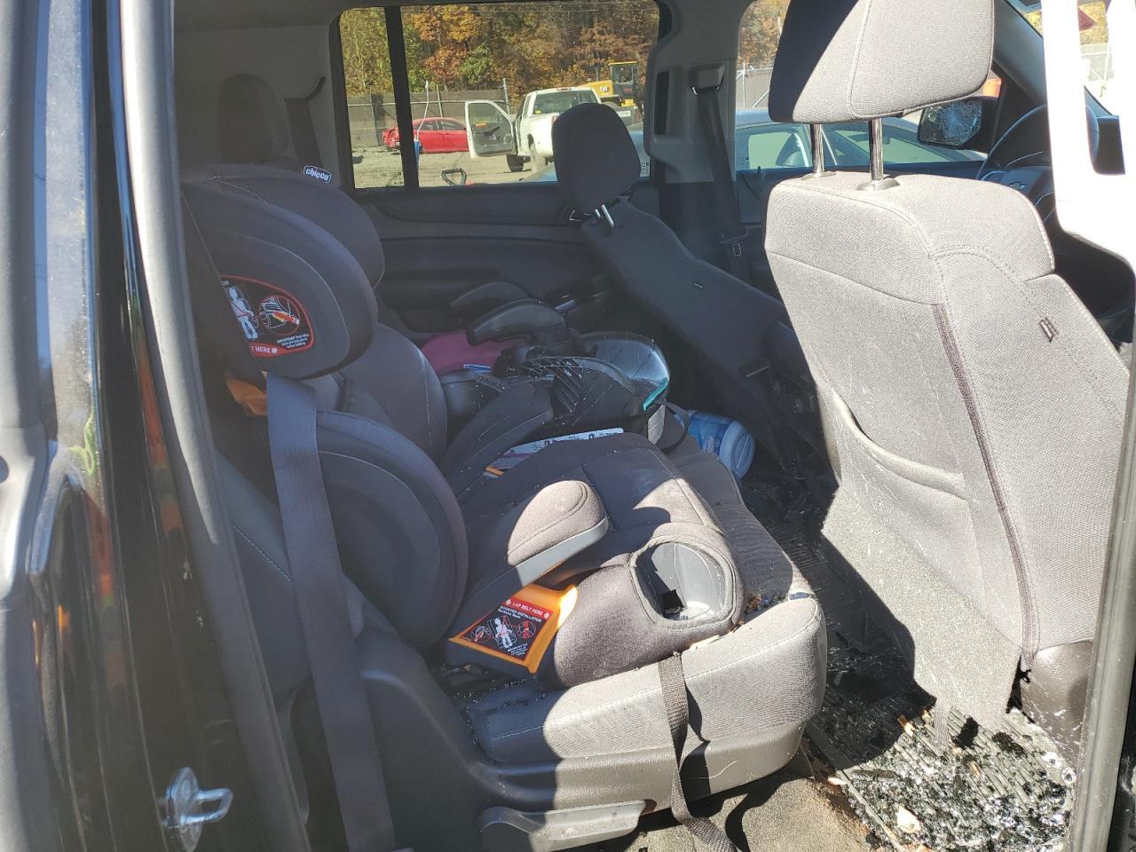 2016 CHEVROLET Suburban