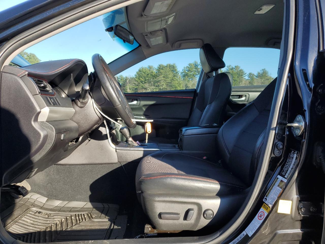 2016 TOYOTA CAMRY