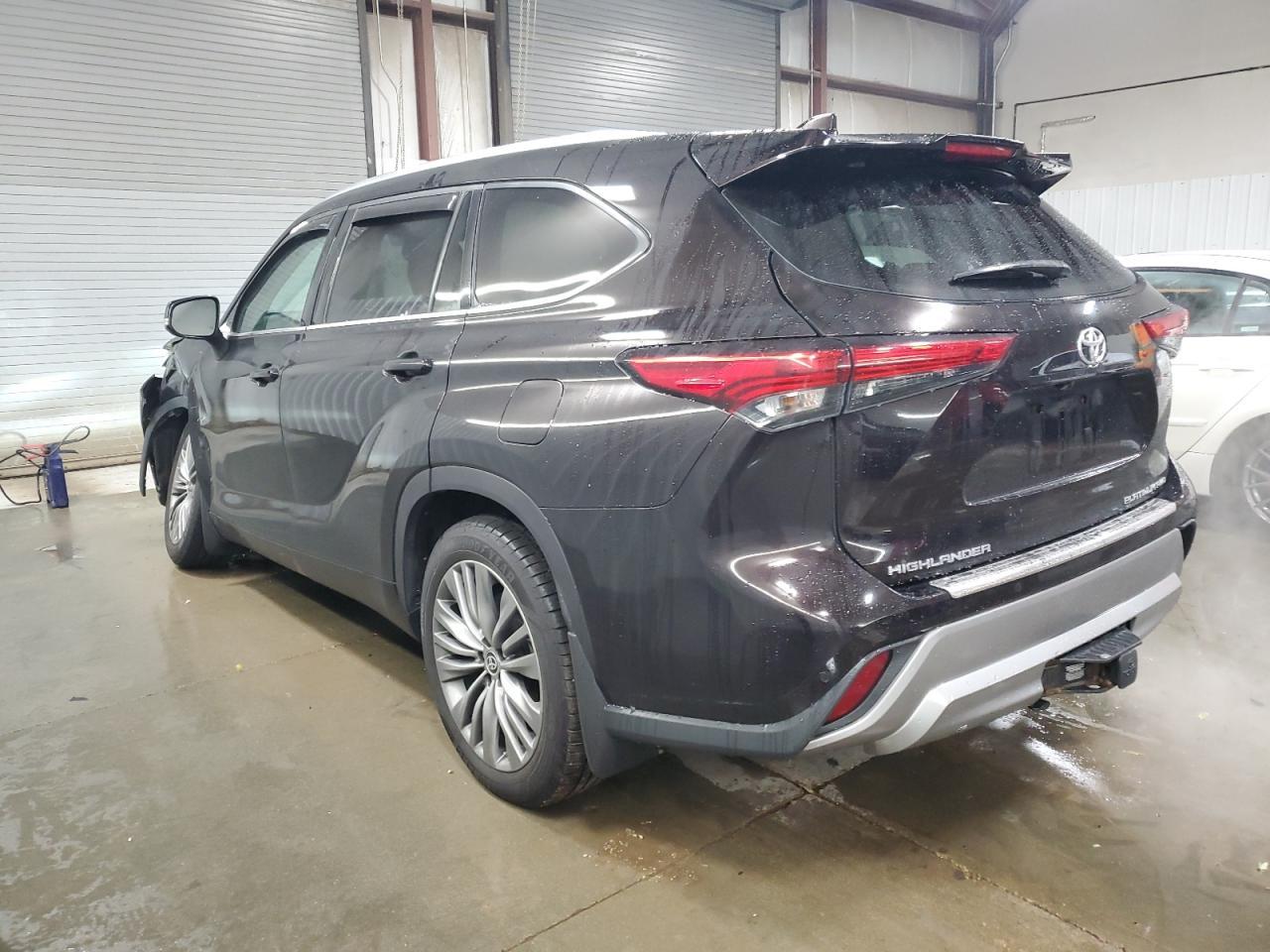 2020 TOYOTA HIGHLANDER