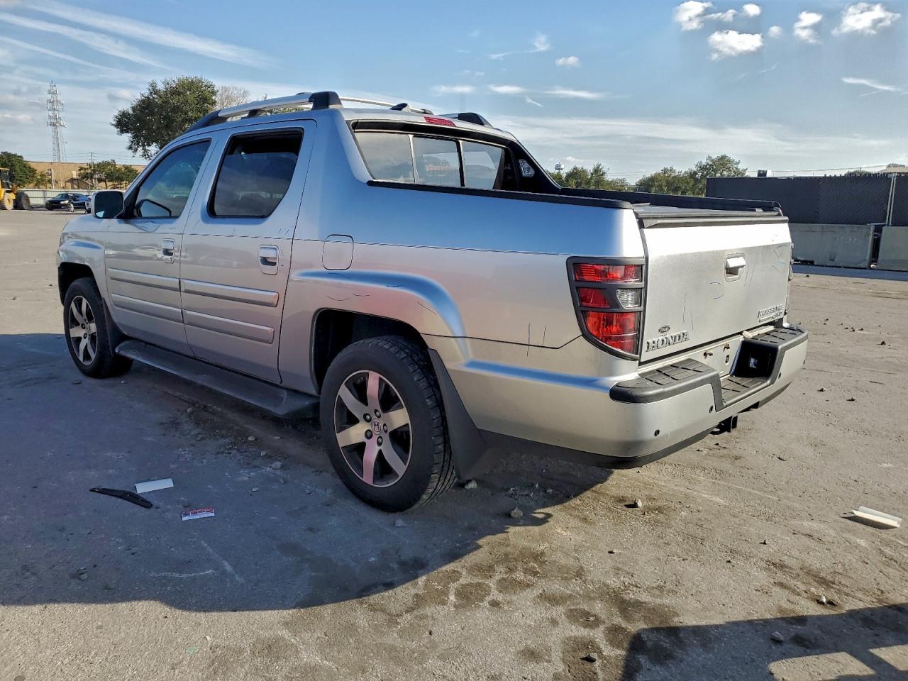 2014 HONDA Ridgeline