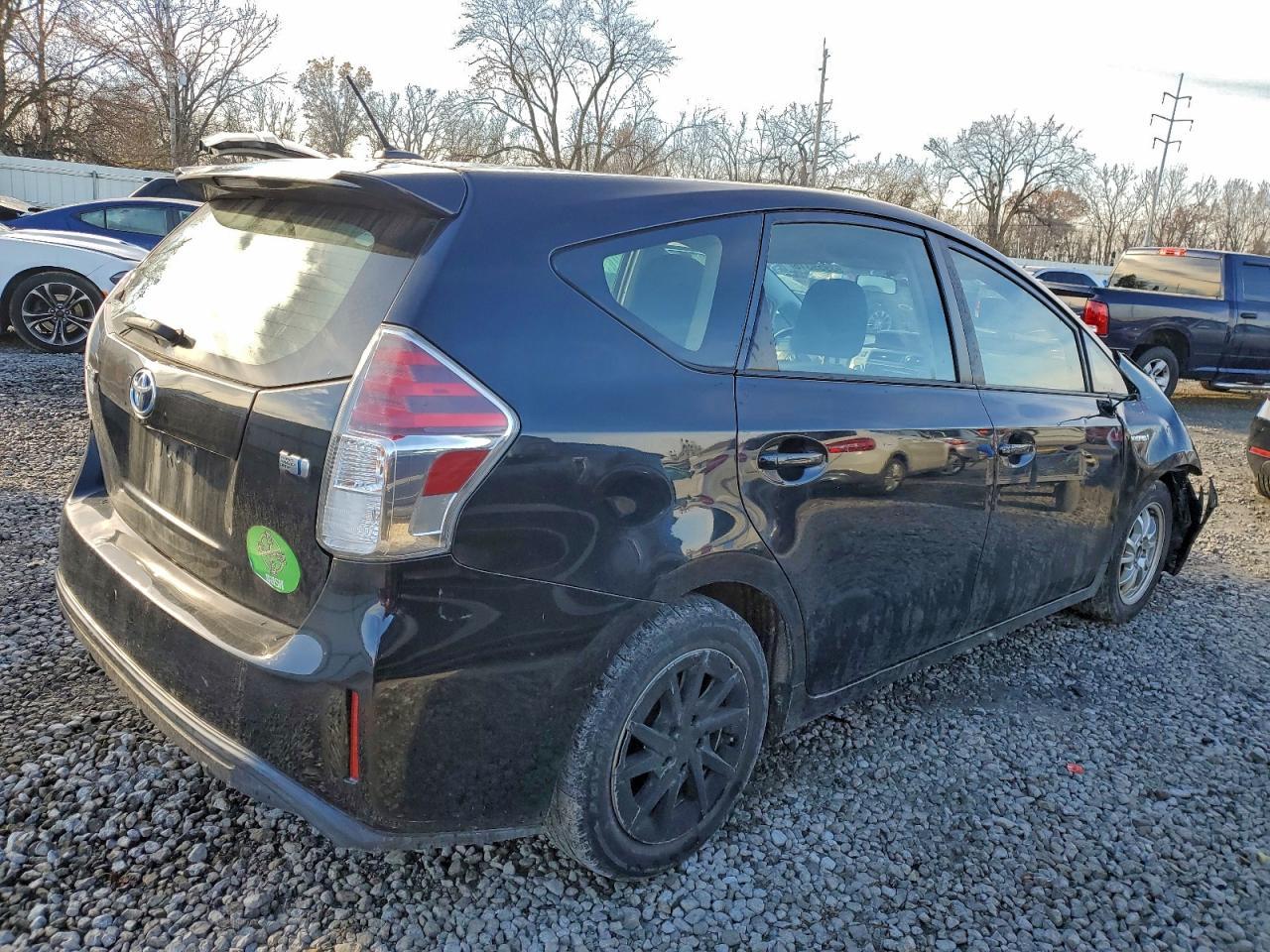 2016 TOYOTA PRIUS V