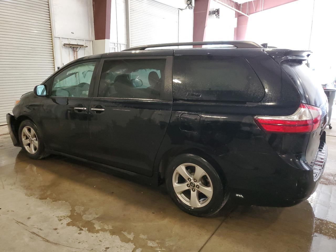2019 TOYOTA SIENNA