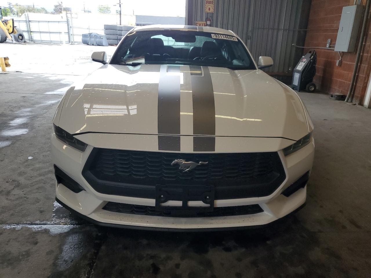 2024 FORD MUSTANG
