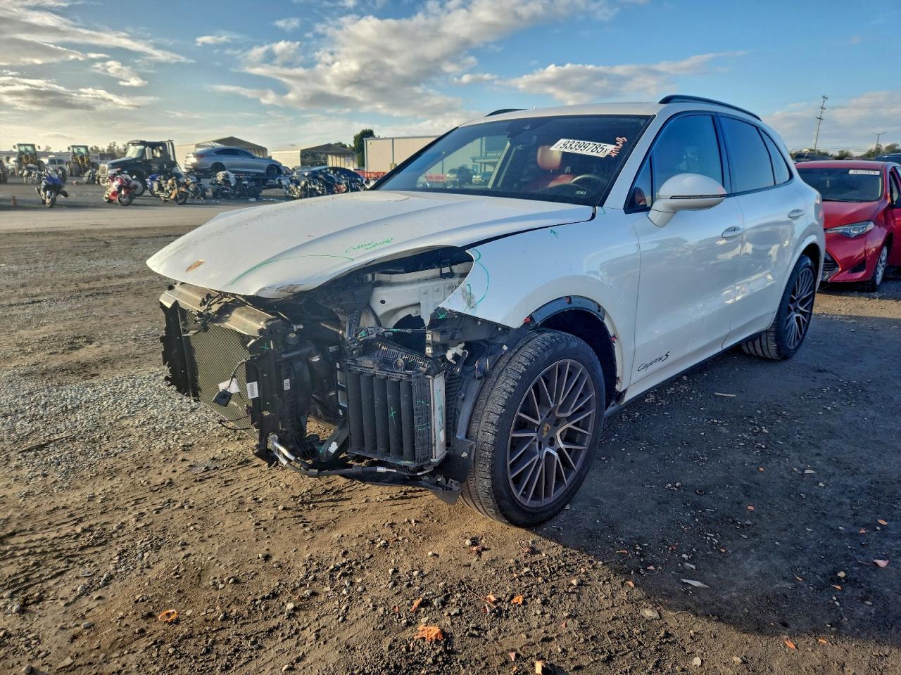 2021 PORSCHE CAYENNE