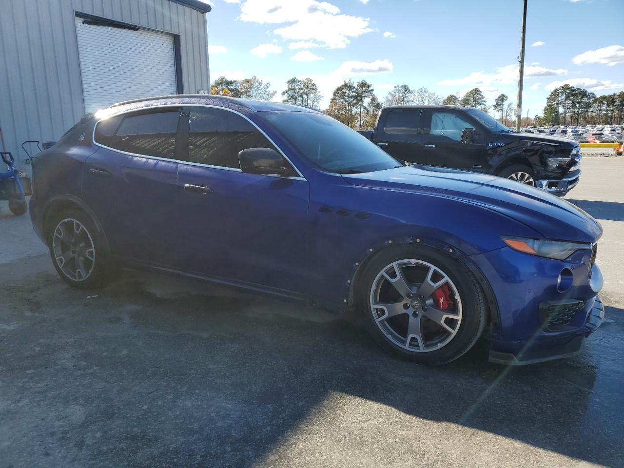 2017 MASERATI Levante