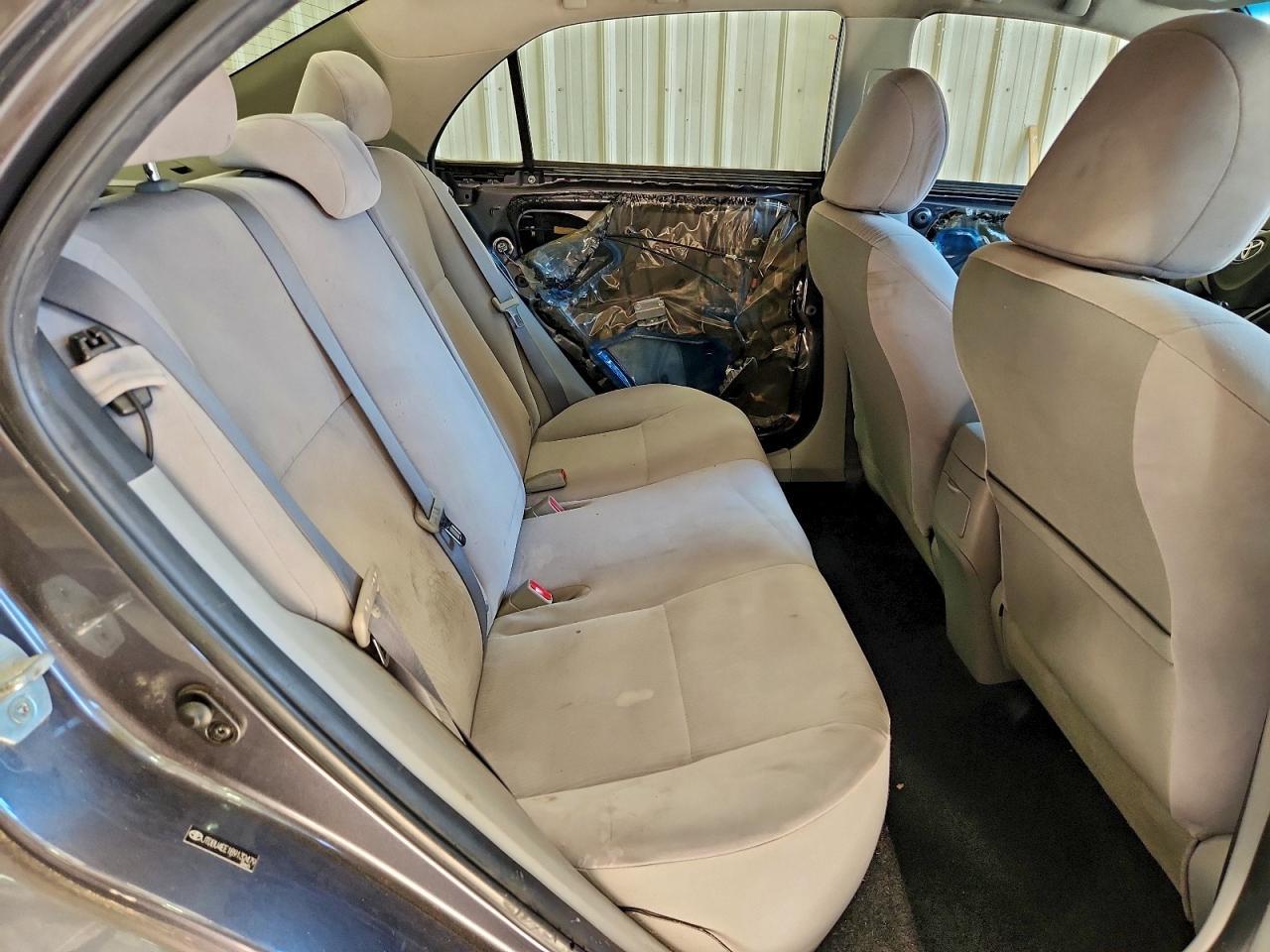 2011 TOYOTA COROLLA