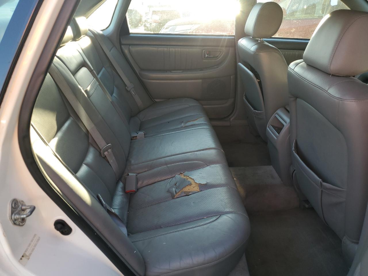 2003 TOYOTA Avalon